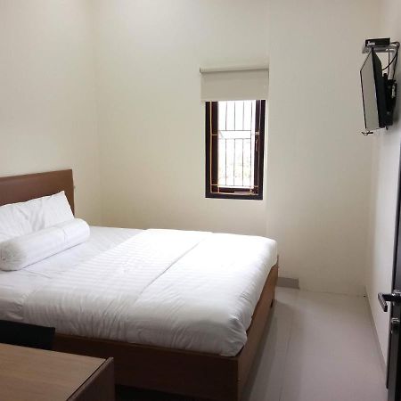 Clean & Comfort Homestay Ambon Exteriér fotografie